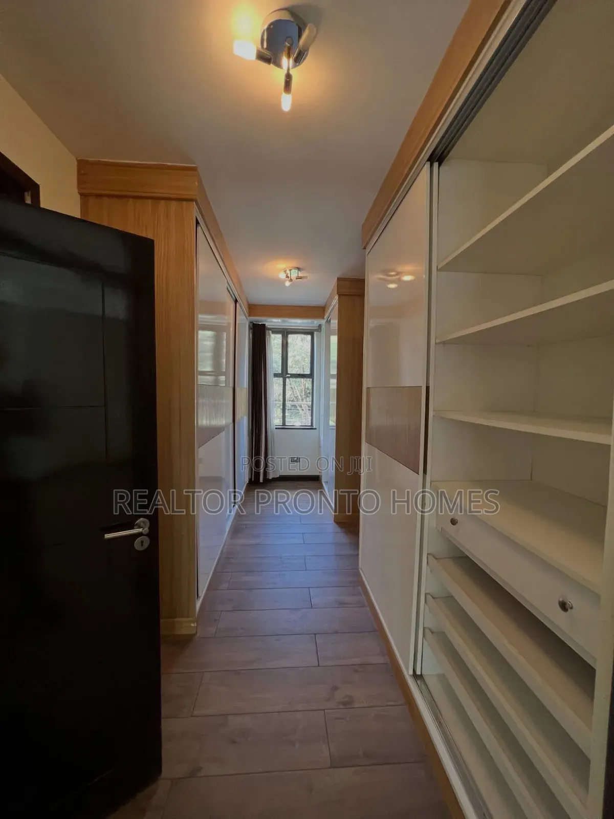 5bdrm Townhouse / Terrace in Lavington, Muthangari for rent