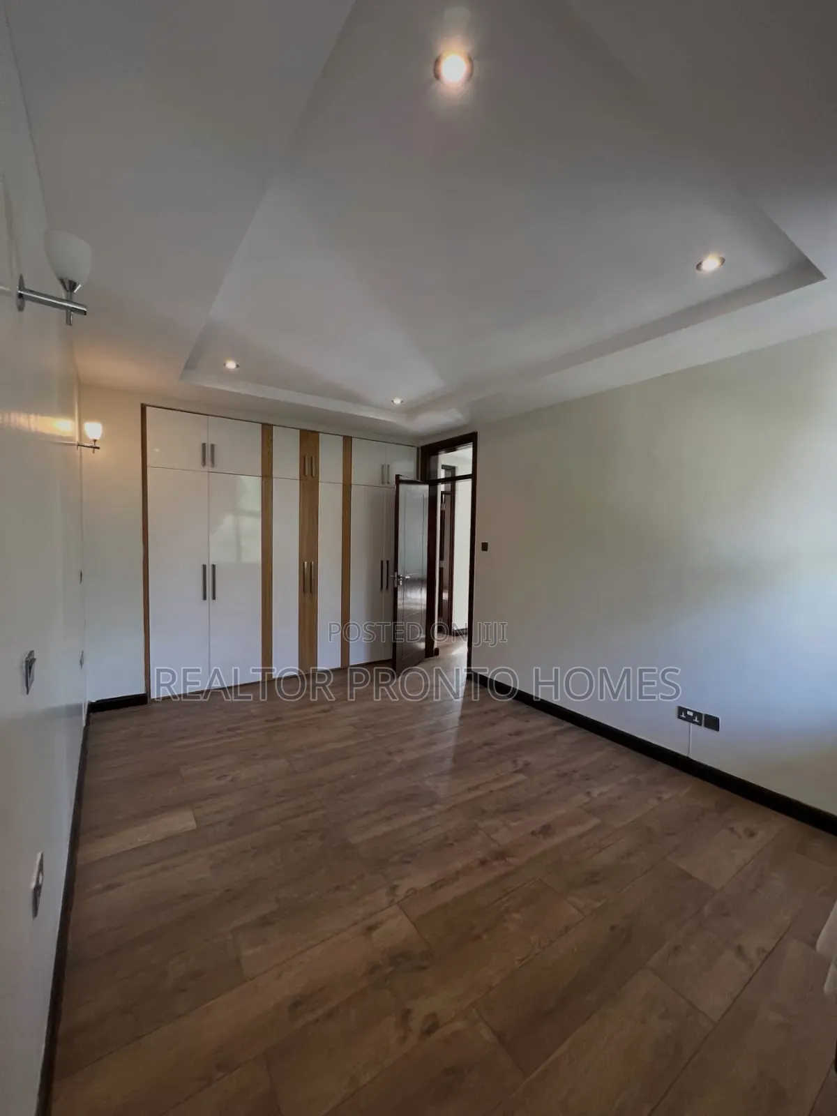 5bdrm Townhouse / Terrace in Lavington, Muthangari for rent