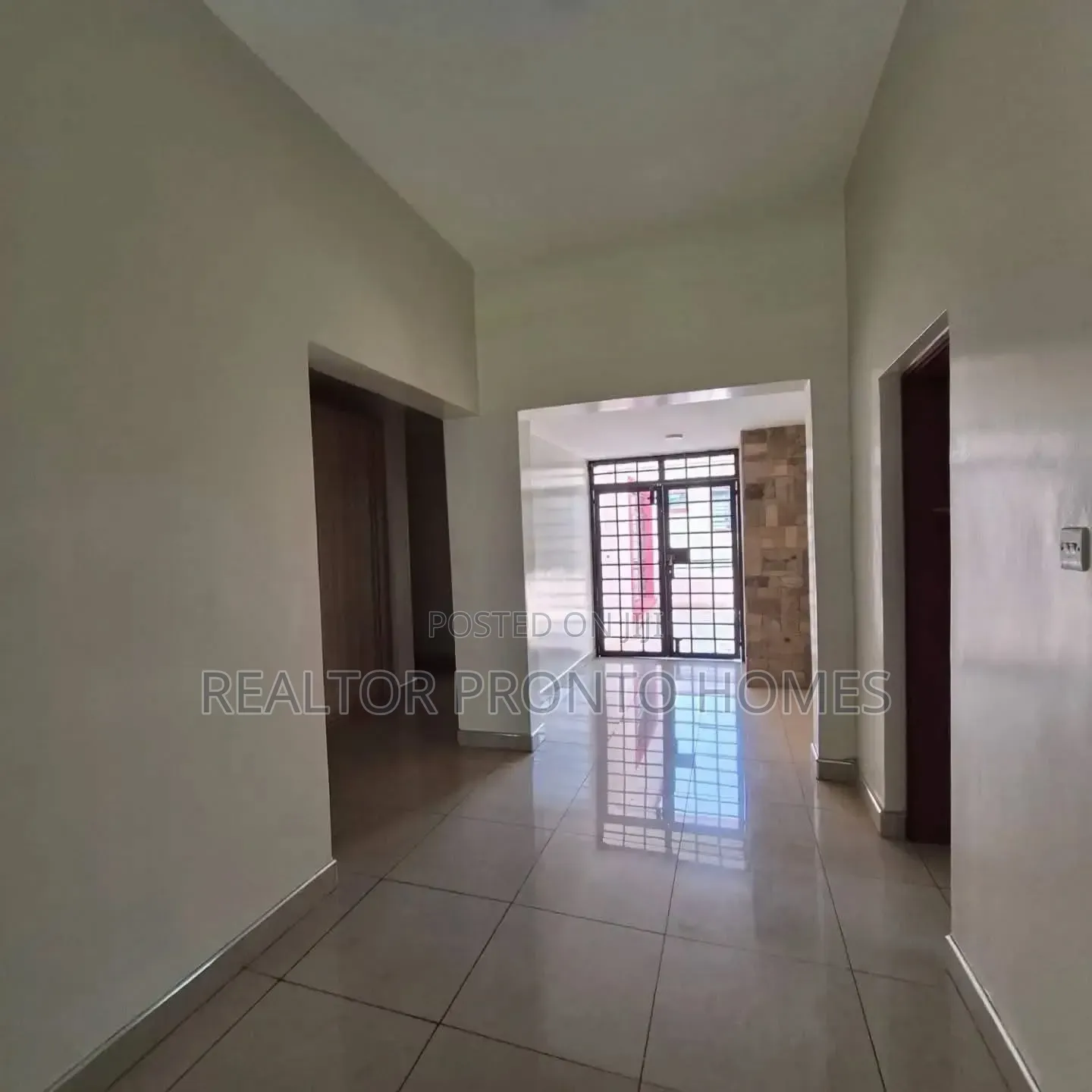 4bdrm Townhouse / Terrace in New Runda for rent