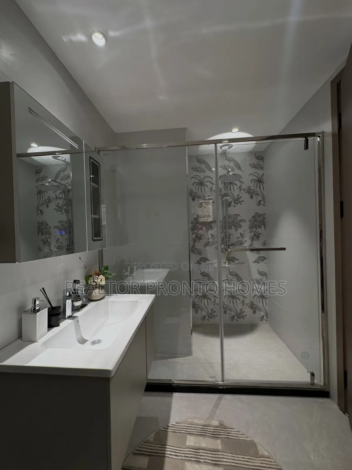2bdrm Apartment in Westlands, Raphta Road Area for sale