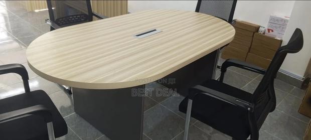 Oval Boadroom/ Confrence/Meeting Table