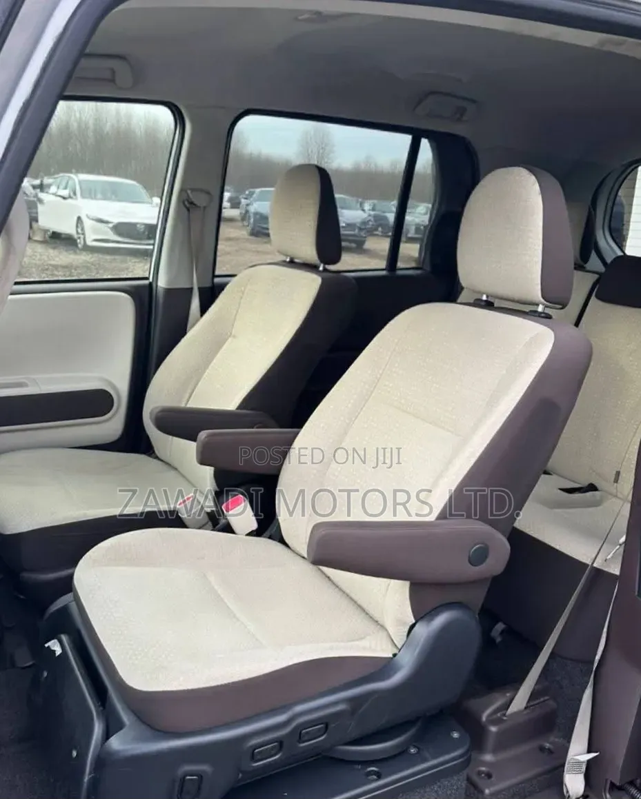 Toyota Porte 1.5 FWD 2019 Silver