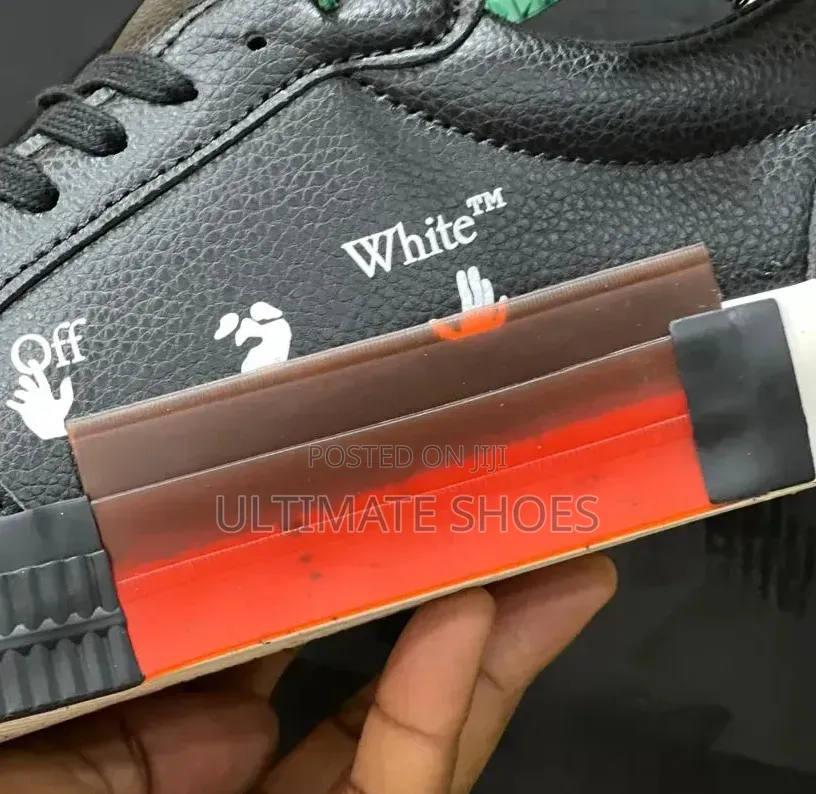 OFF-WHITE "Virgil Tm"