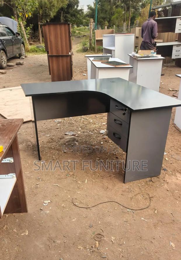 CAVED TYPE Office Desk - thumbnail 2
