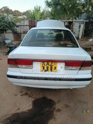 Nissan Sunny 1998 White
