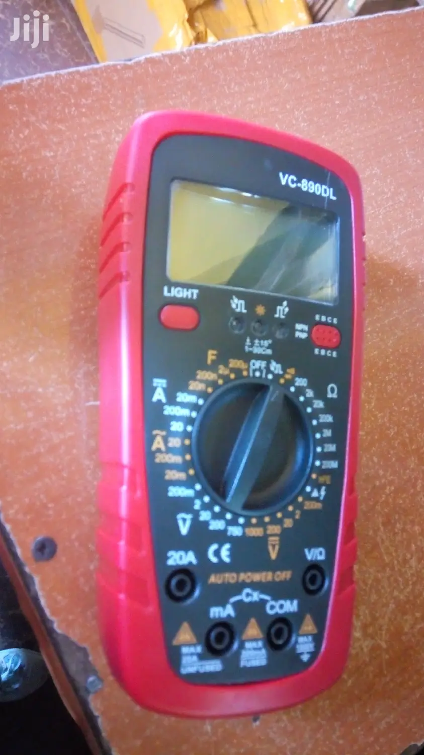 Digital Multimeter With 1000v
