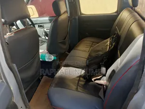 Nissan DoubleCab 2001 Silver
