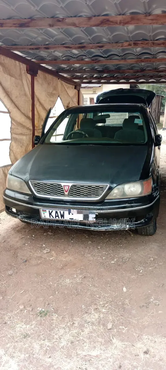 Toyota Vista 1998 Black