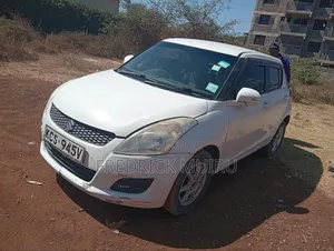 Suzuki Swift 2012 White