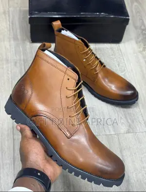 Classic Laced Leather Timberland Boots for Men