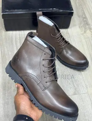 Classic Laced Leather Timberland Boots for Men