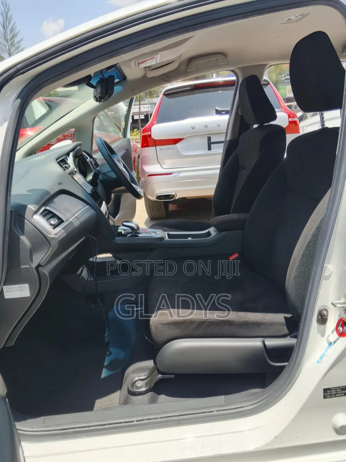 Honda Shuttle 2019 Pearl