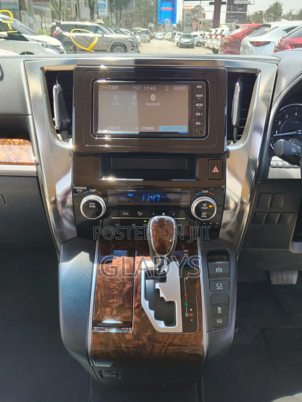 Toyota Vellfire 2019 White