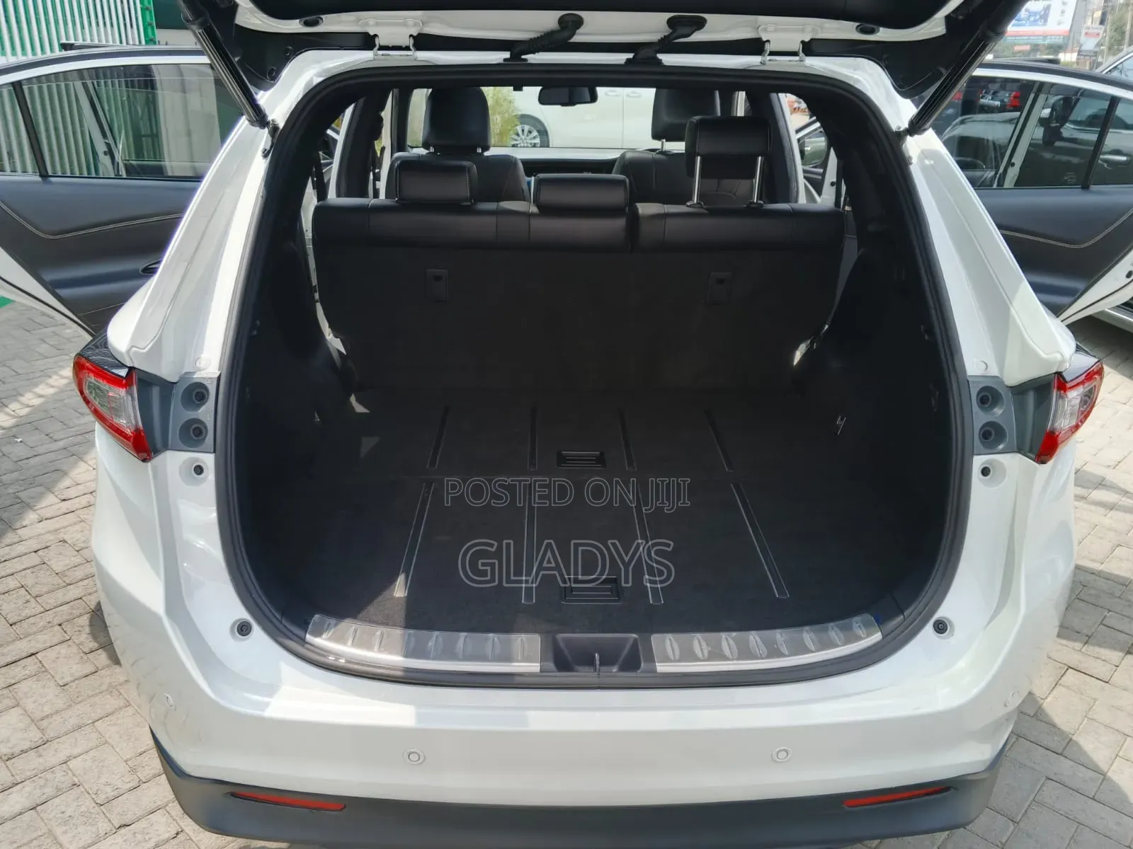 Toyota Harrier 2019 White