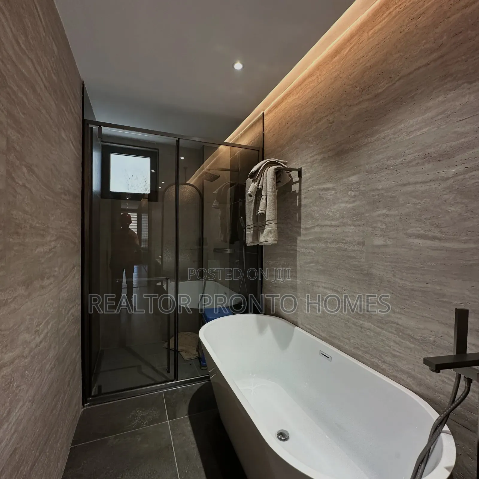 3bdrm Apartment in Yaya Centre, Hurlingham for sale