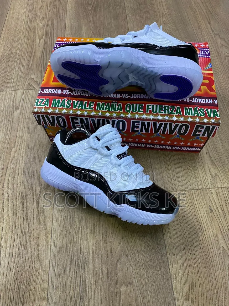 Jordan 11 Low Cut Unisex Sneakers