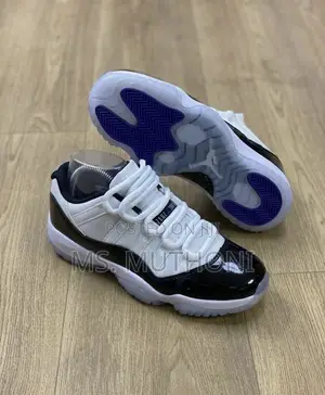 Air Jordan 11 Retro Low Sneakers Size 38-45