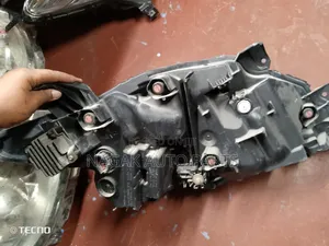 Nissan Serena C28 2020 Headlight