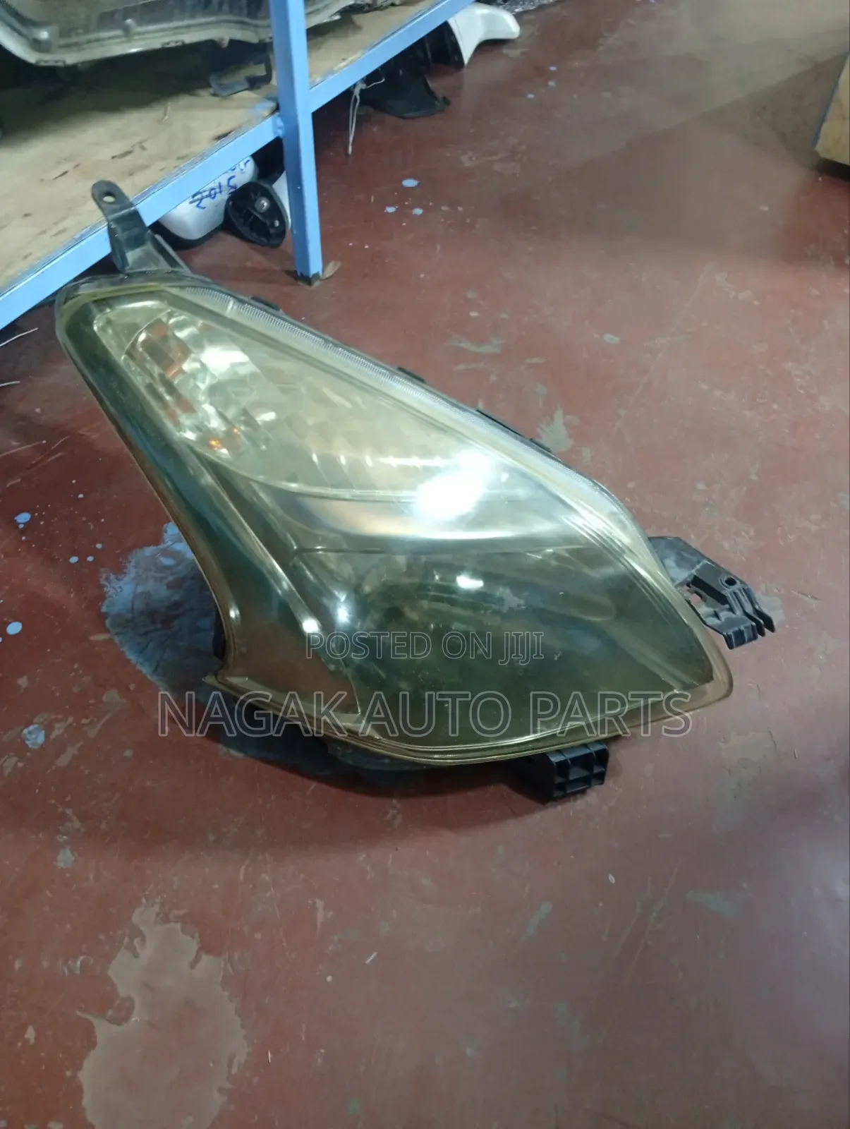 Ractise 2005 Headlight
