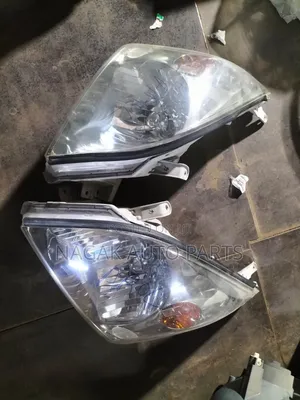 Toyota Landcruseir Prado 120 Headlight