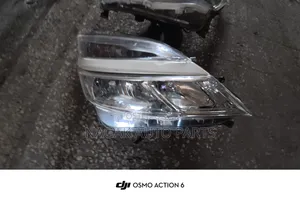Serena 2017 Headlight