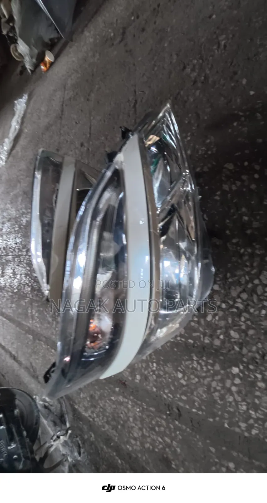 Serena 2017 Headlight
