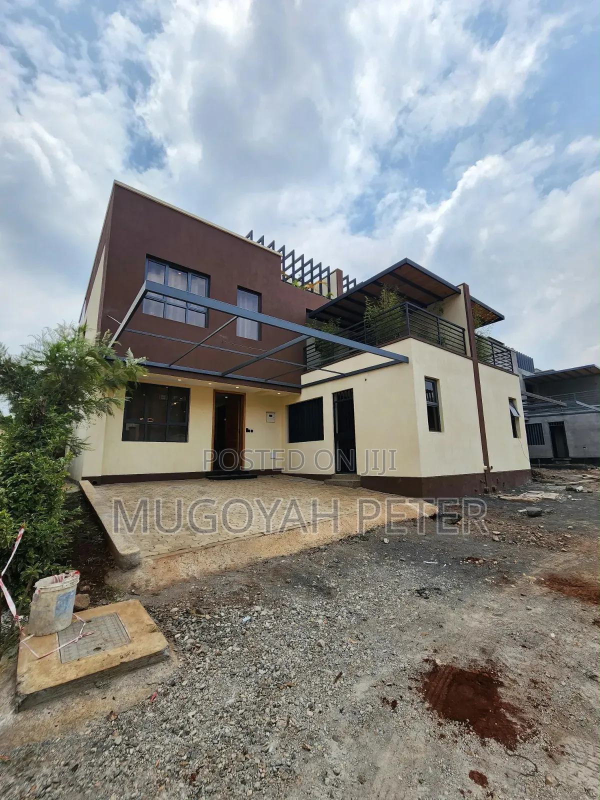 4bdrm Maisonette in Banana for rent