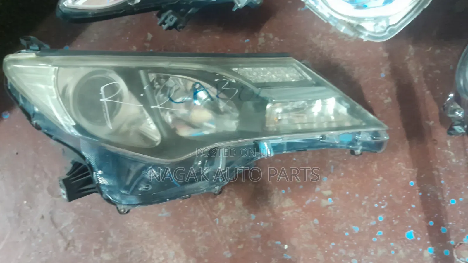 Rav 4 2014 Non Xenon Headlight