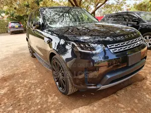 Land Rover Discovery HSE 4x4 2018 Black