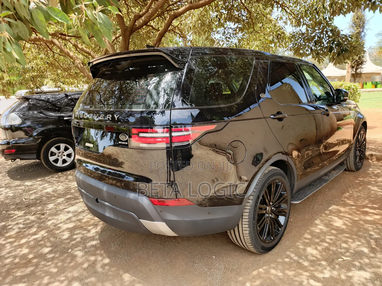 Land Rover Discovery HSE 4x4 2018 Black