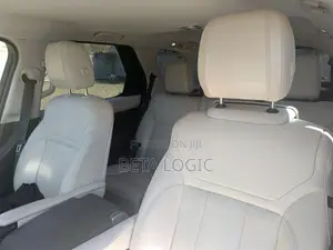 Land Rover Discovery HSE 4x4 2018 Black