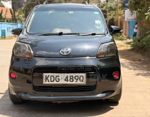 Toyota Porte 2014 Black