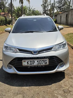 Toyota Corolla Fielder 1.5 Hybrid FWD 2016 Silver