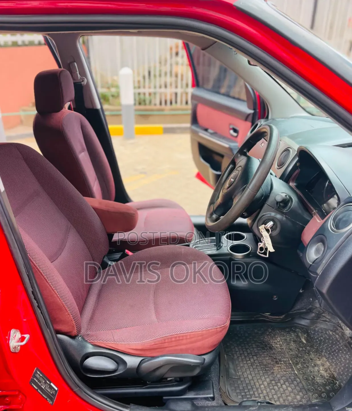 Mazda Verisa 2019 Red