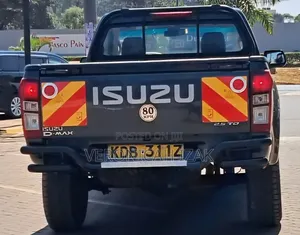 Isuzu D-MAX 2021 Black