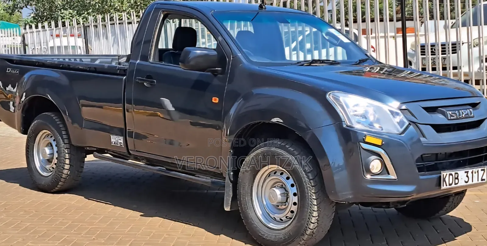 Isuzu D-MAX 2021 Black