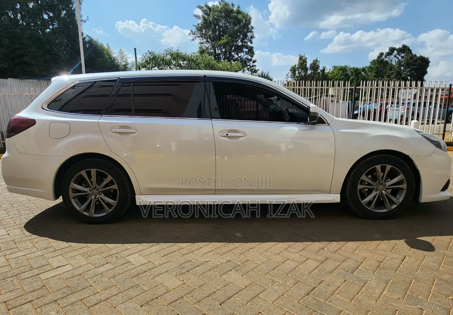 Subaru Legacy 2013 White