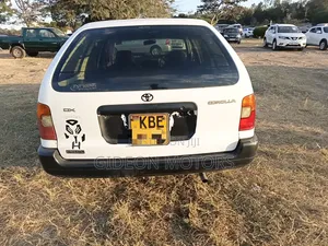 Toyota Corolla 2003 White