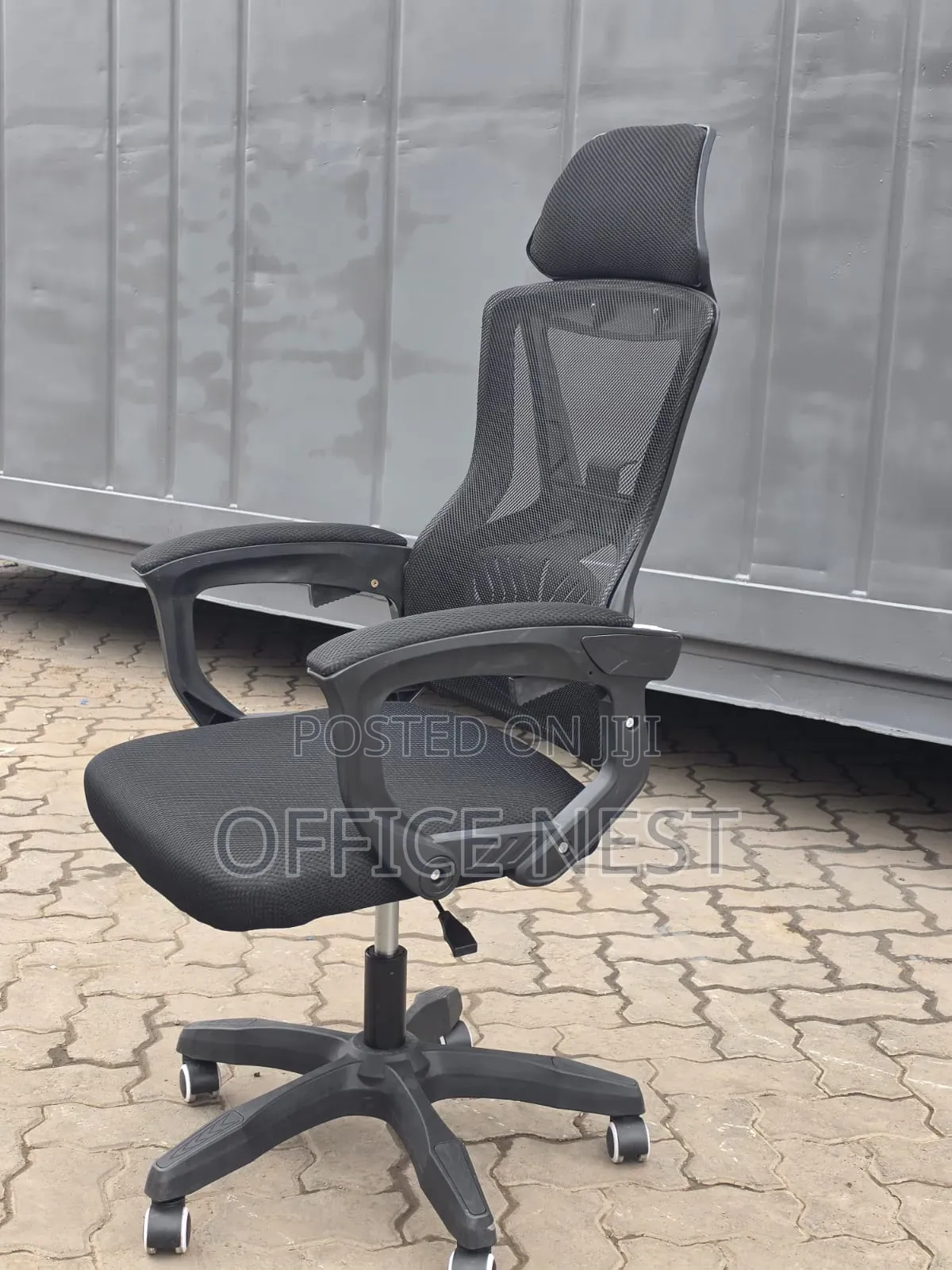 Ergonomic Executive Office Chair With Footrest - Reclining Mesh Chair