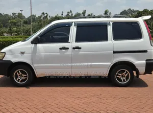 Toyota TownAce 2002 White