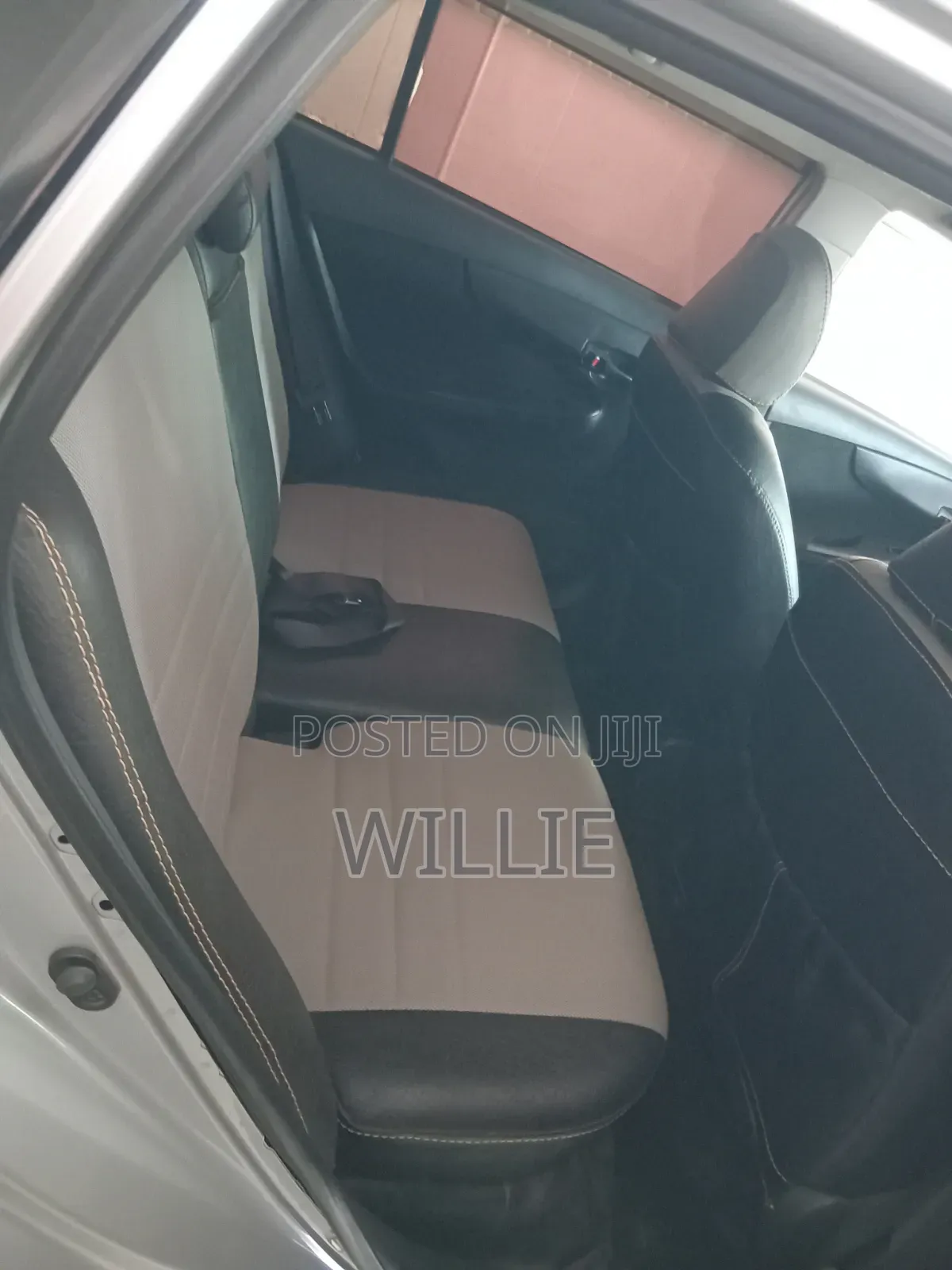 Toyota Corolla Fielder 2011 Silver