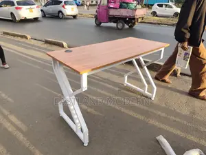 Modern Office Desk With Wooden