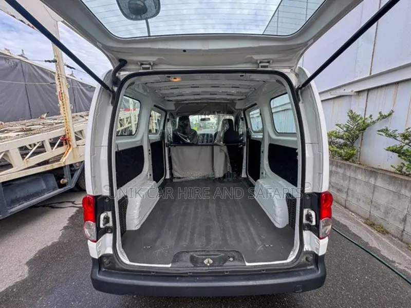 Nissan NV200 2019 White