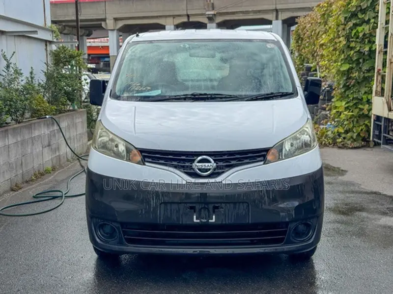 Nissan NV200 2019 White