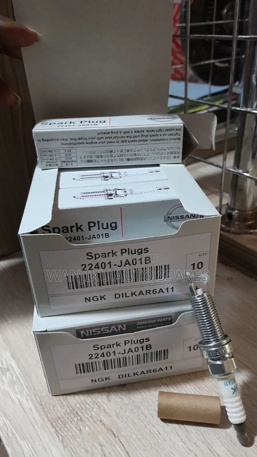 NGK DILKAR6A11 Iridium Spark Plug – Nissan 22401-Ja01b