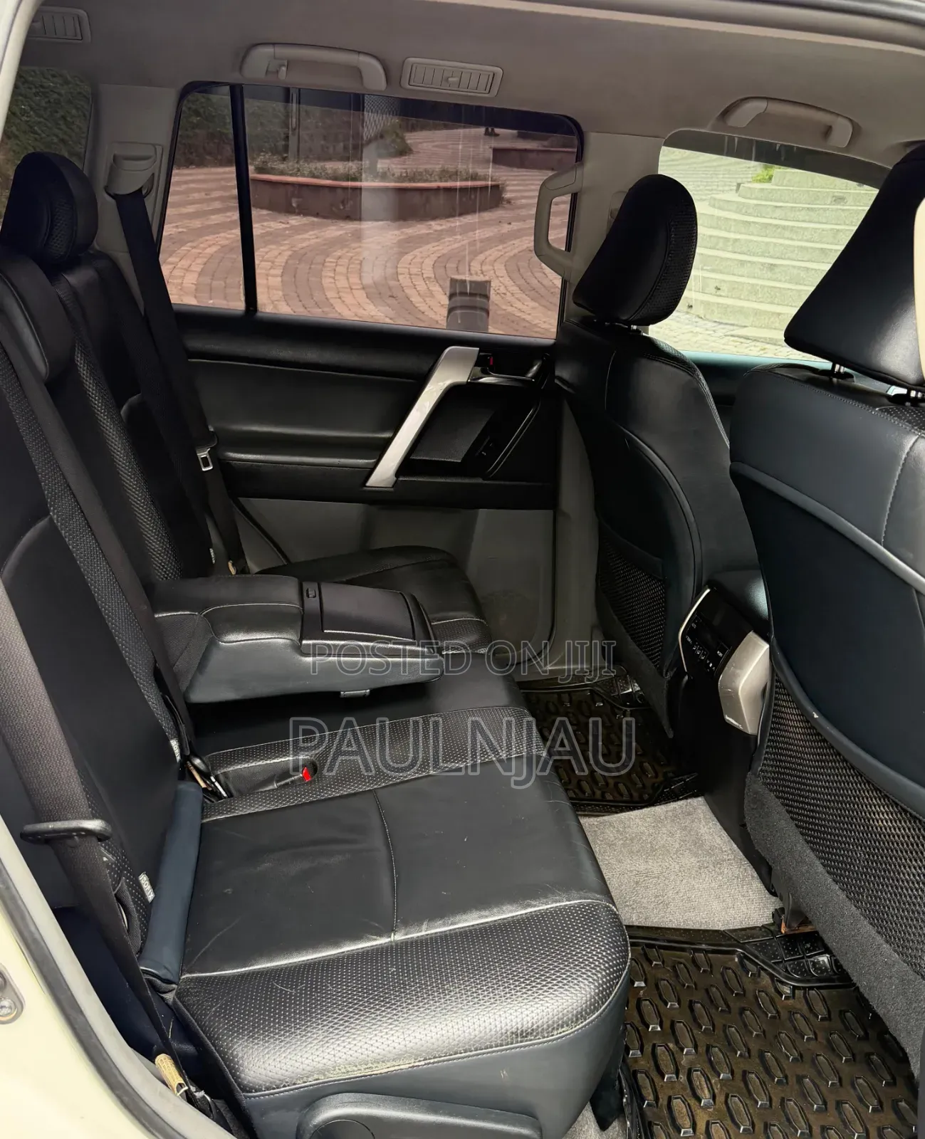 Toyota Land Cruiser Prado 2010