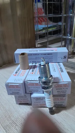 Mitsubishi Genuine NGK D IFR6C11 Spark Plug – 1822A069