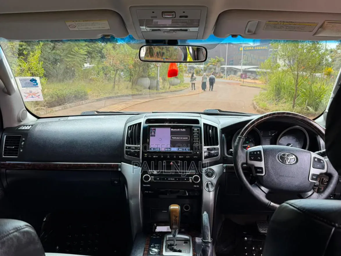 Toyota Land Cruiser Prado 2012