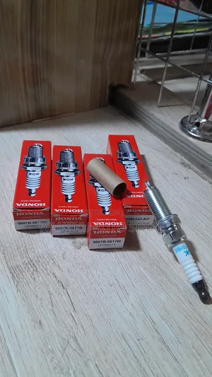 Honda Genuine NGK IZFR6K11 Iridium Spark Plug – 9807b-5617w