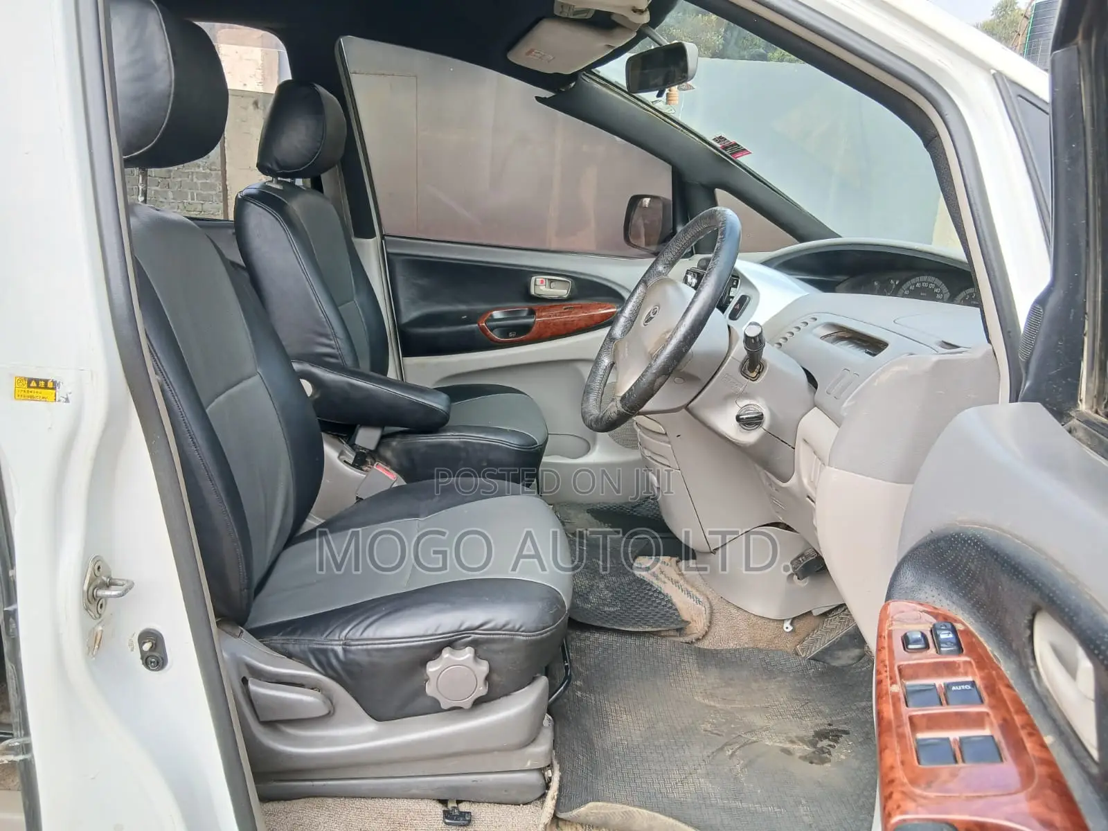 Toyota Estima 2002 Pearl